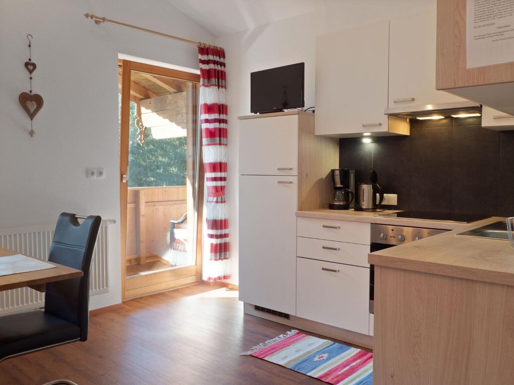 Lovely Apartment With Terrace In Fuegenberg ภายนอก รูปภาพ